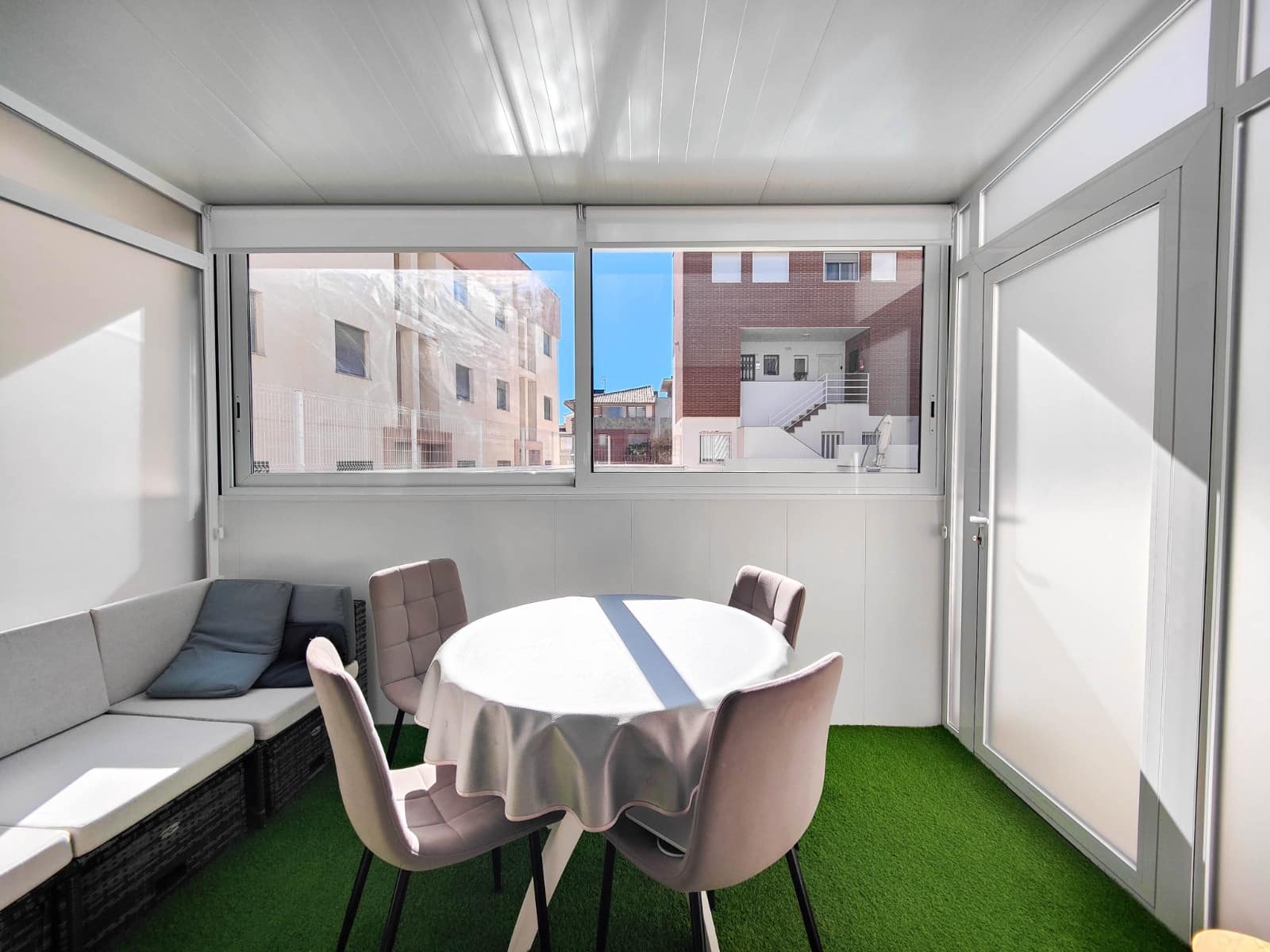 3 chambre Appartement à vendre à Guardamar del Segura avec piscine garage - 289 900 € (Ref: 9726528)