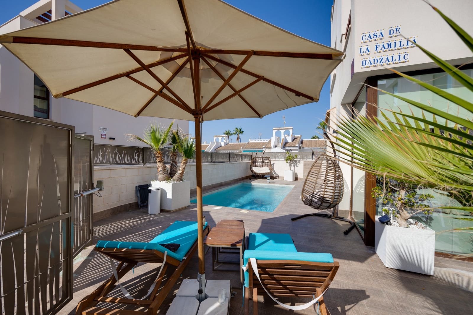 Chalet de 3 habitaciones en Ciudad Quesada en venta con piscina garaje - 499.000 € (Ref: 9726529)