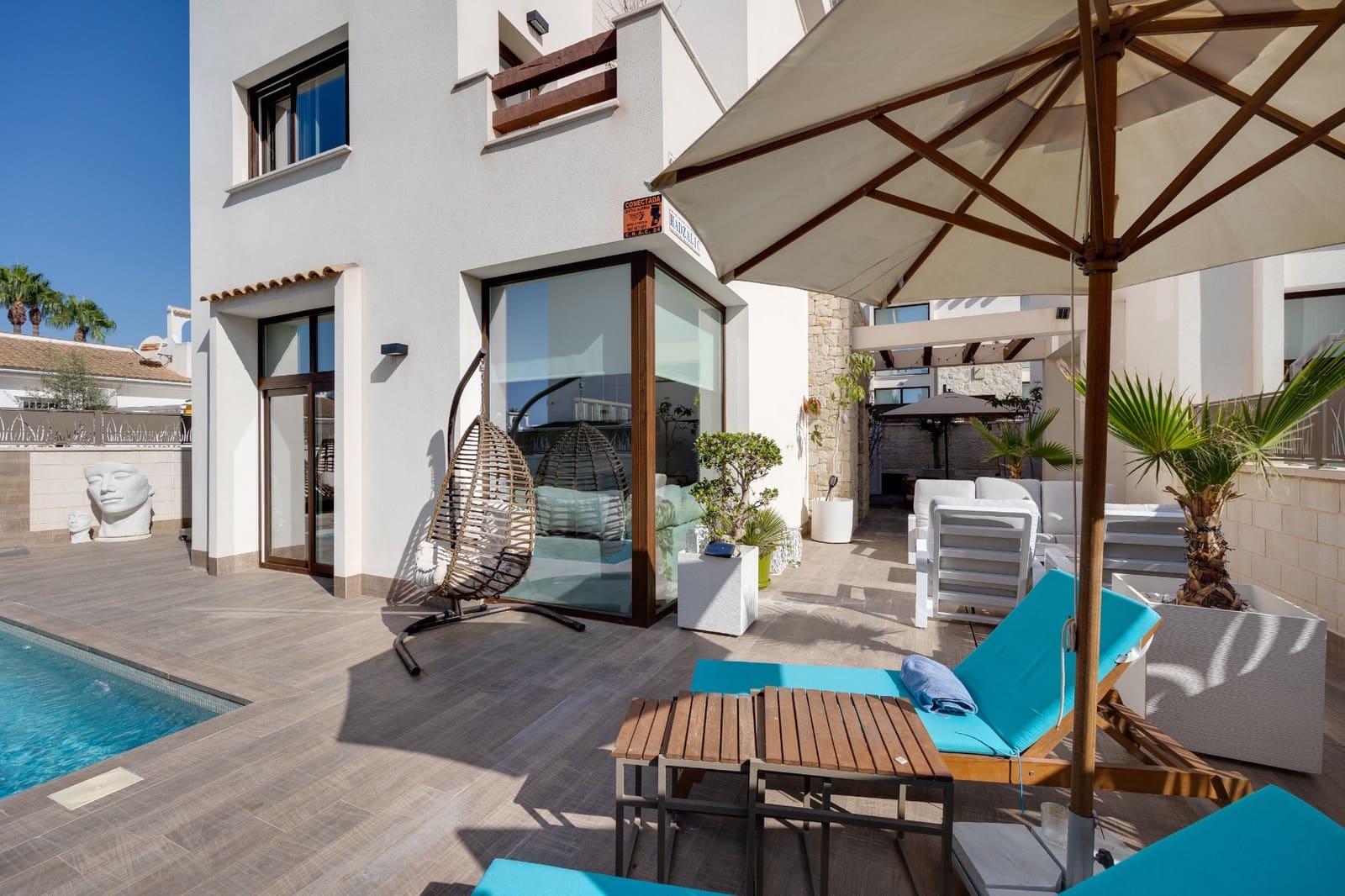 Chalet de 3 habitaciones en Ciudad Quesada en venta con piscina garaje - 499.000 € (Ref: 9726529)