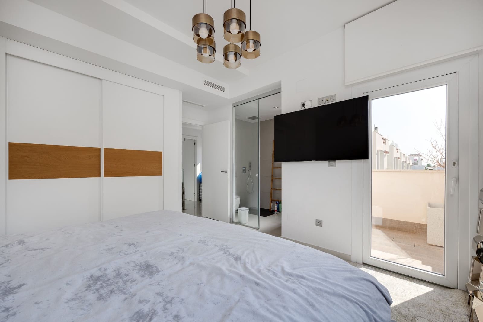 Chalet de 3 habitaciones en Ciudad Quesada en venta con piscina garaje - 499.000 € (Ref: 9726529)