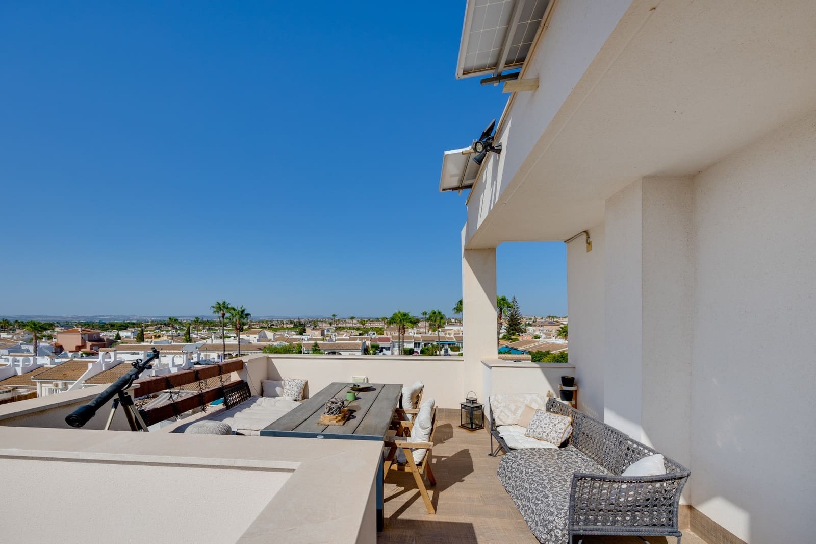 Chalet de 3 habitaciones en Ciudad Quesada en venta con piscina garaje - 499.000 € (Ref: 9726529)