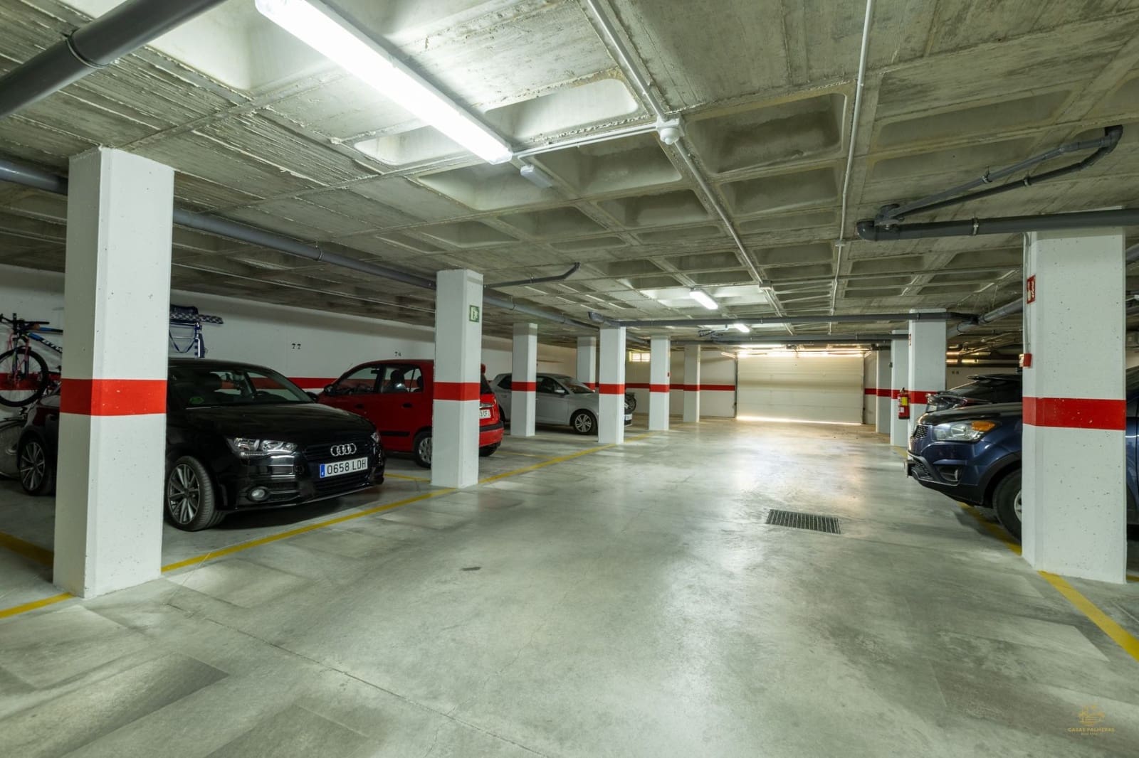 2 bedroom Apartment for sale in Villamartin with pool garage - € 249,000 (Ref: 9726530)