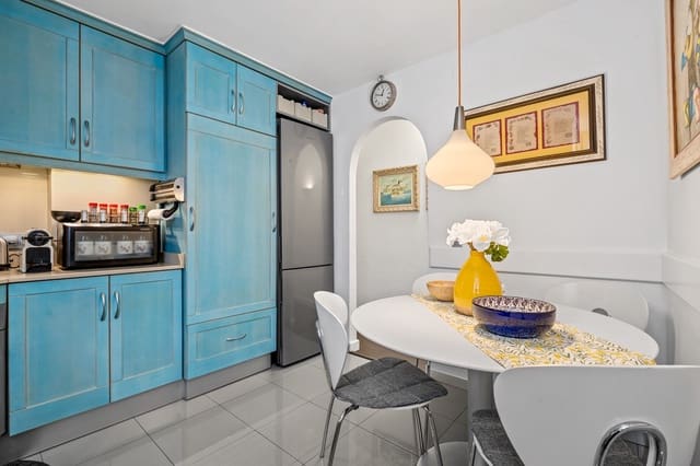 3 chambre Appartement à vendre à Centro - Muelle Pesquero, Torrevieja avec piscine garage - 265 000 € (Ref: 9735772)