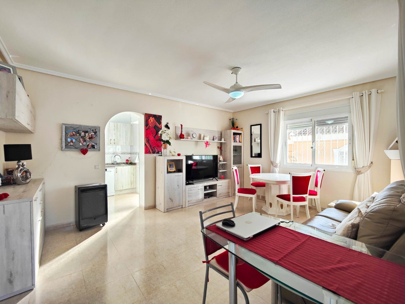 2 slaapkamer Villa te koop in Ciudad Quesada met zwembad garage - € 229.900 (Ref: 9752267)