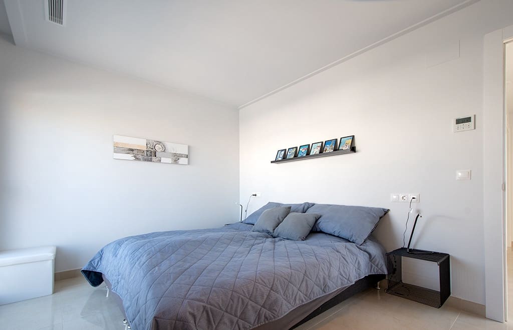 3 bedroom Villa for sale in Ciudad Quesada with pool - € 399,900 (Ref: 9793736)