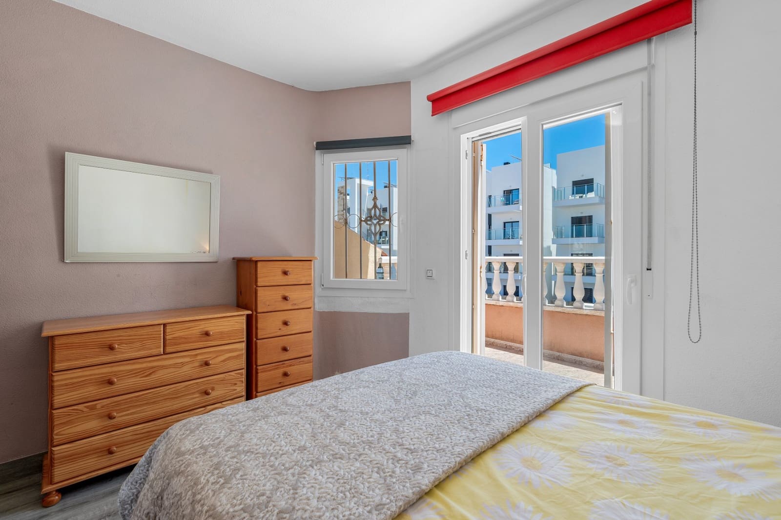 3 soveværelse Byhus til salg i La Zenia med swimmingpool - € 299.000 (Ref: 9793738)