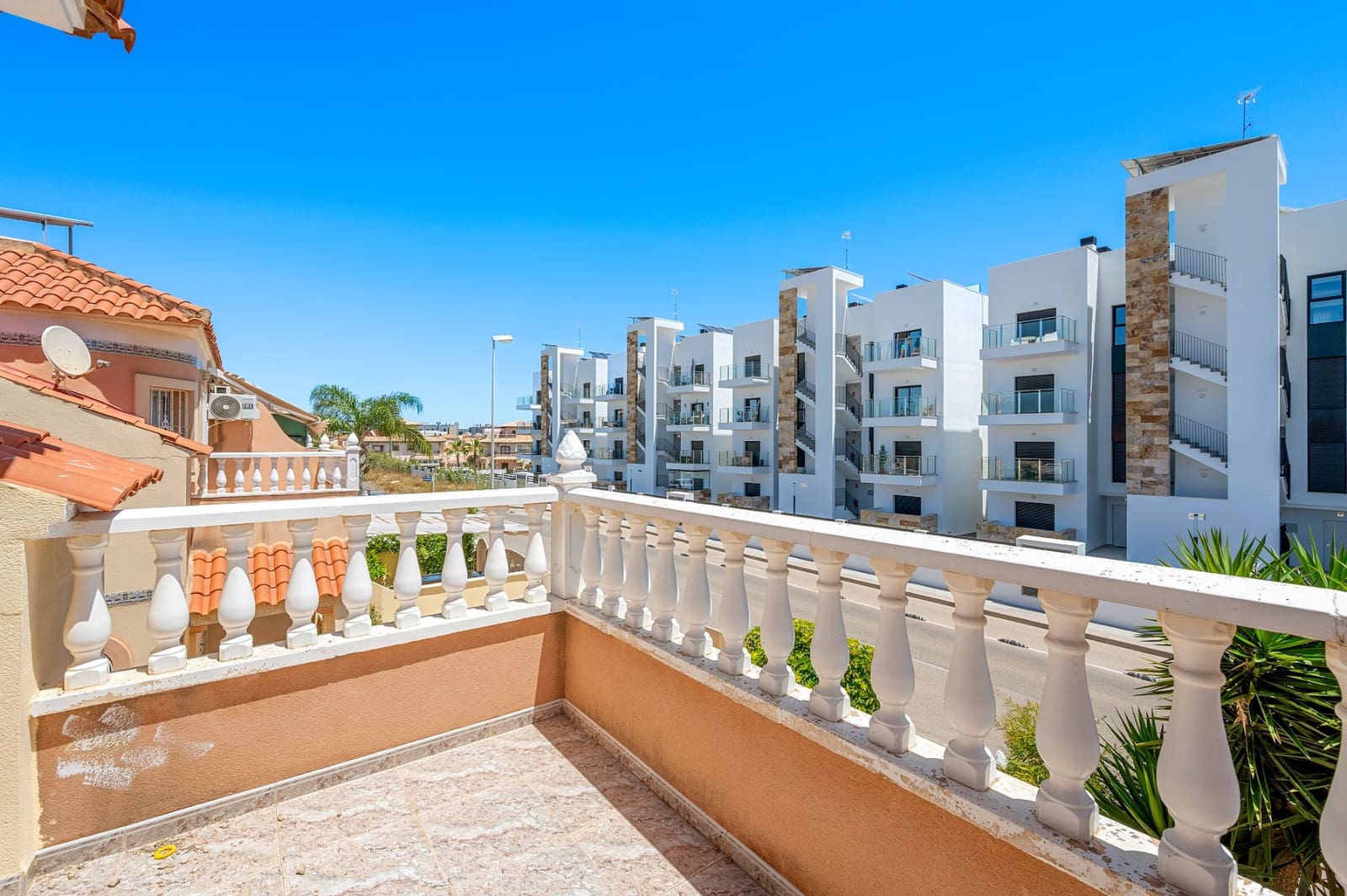 3 soveværelse Byhus til salg i La Zenia med swimmingpool - € 299.000 (Ref: 9793738)