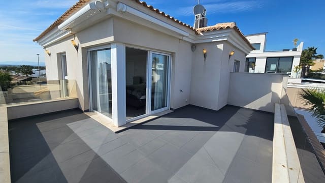 4 sypialnia Willa na sprzedaż w La Marina, Elche / Elx z basenem garażem - 795 000 € (Ref: 9803785)