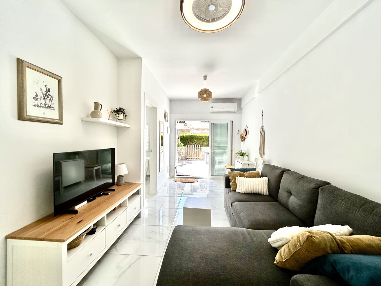 2 Zimmer Apartment zu verkaufen in La Zenia mit Garage - 189.900 € (Ref: 9806197)