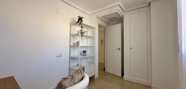 3 soveværelse Lejlighed til salg i Puerto Deportivo, Torrevieja - € 225.000 (Ref: 9827978)
