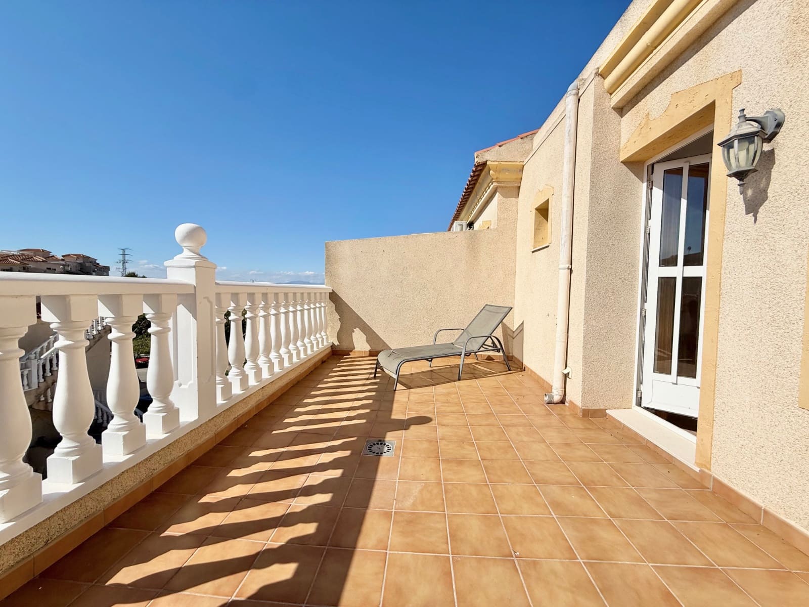 3 slaapkamer Halfvrijstaande villa te koop in Guardamar del Segura met zwembad garage - € 185.000 (Ref: 9841687)