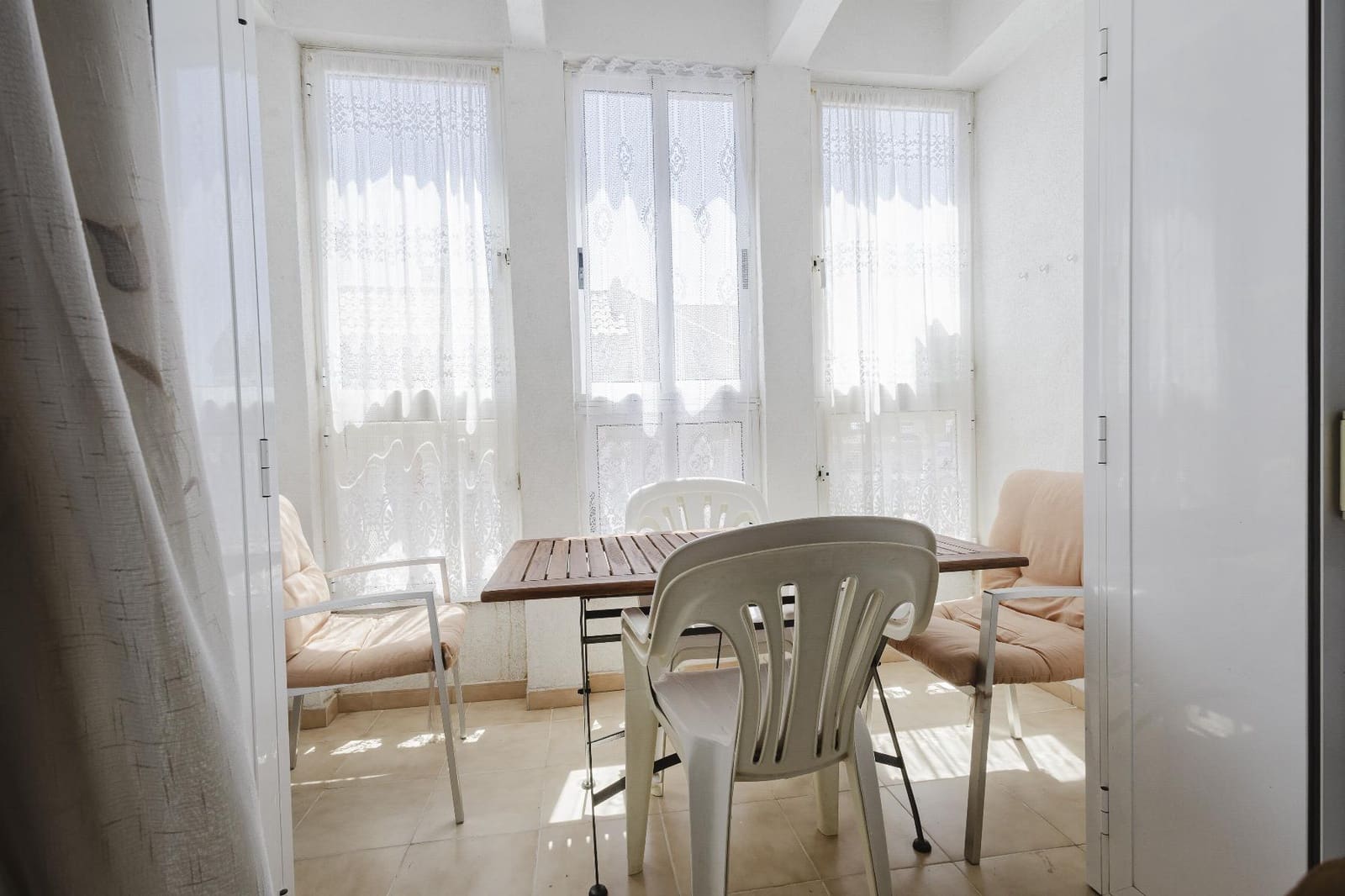 2 chambre Appartement à vendre à Torrevieja avec piscine garage - 159 990 € (Ref: 9847934)