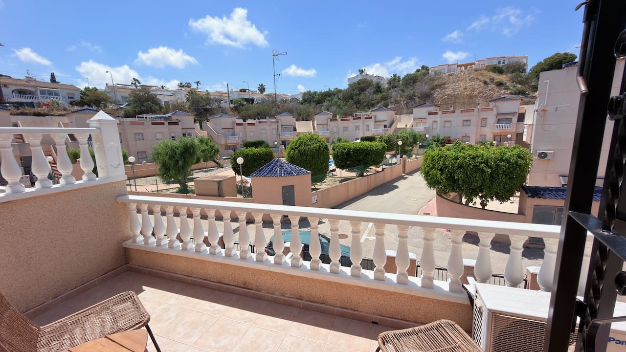 2 bedroom Villa for sale in Ciudad Quesada with pool - € 169,995 (Ref: 9882502)