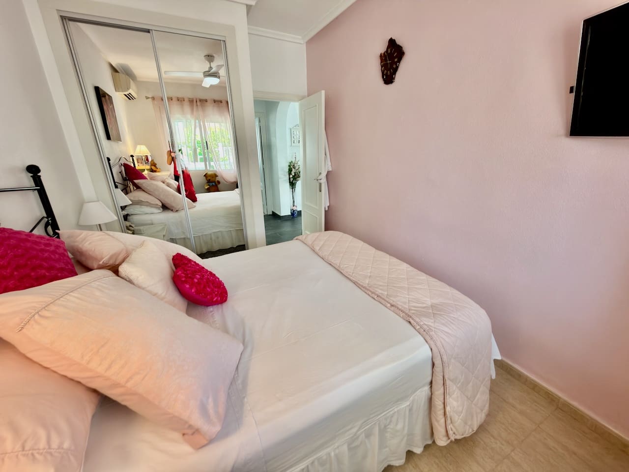 2 bedroom Villa for sale in Lo Crispin with pool - € 225,000 (Ref: 9925024)