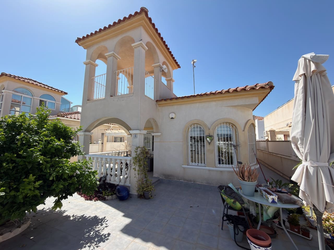 2 bedroom Villa for sale in Lo Crispin with pool - € 225,000 (Ref: 9925024)