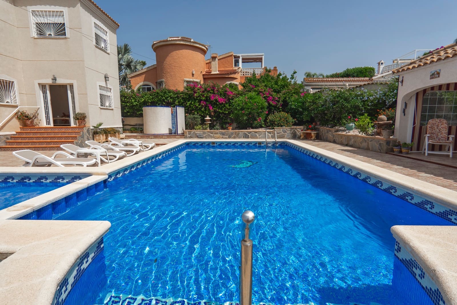4 slaapkamer Villa te koop in Ciudad Quesada met zwembad - € 485.000 (Ref: 9928256)