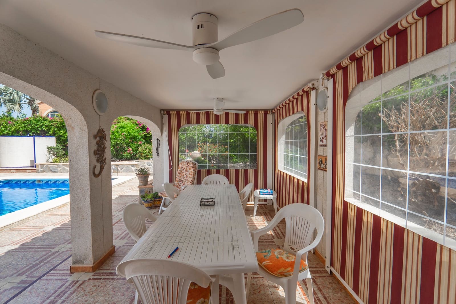 4 slaapkamer Villa te koop in Ciudad Quesada met zwembad - € 485.000 (Ref: 9928256)