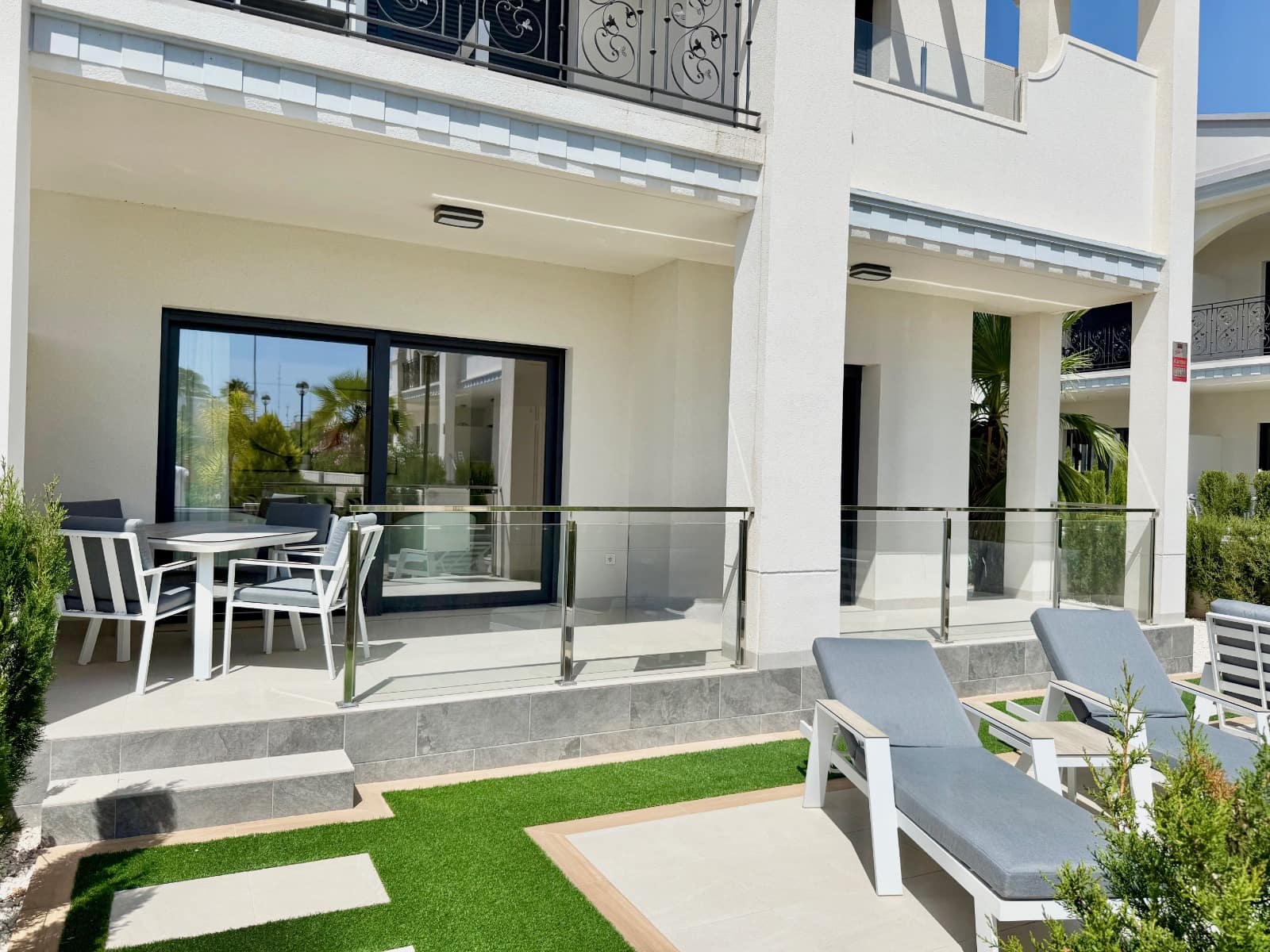 2 soveværelse Lejlighed til salg i Ciudad Quesada med swimmingpool - € 359.000 (Ref: 9946659)
