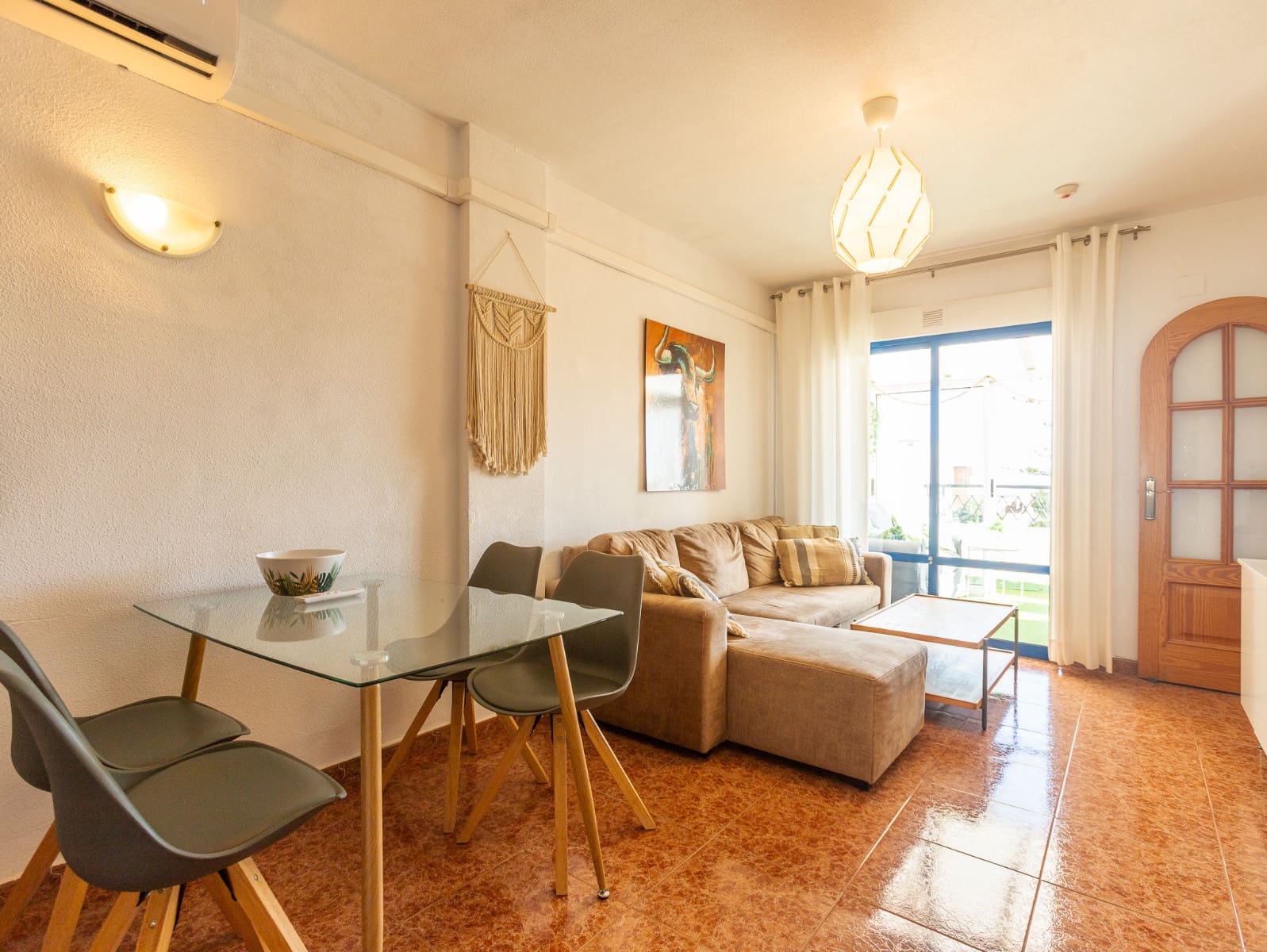 2 bedroom Apartment for sale in Torrevieja - € 145,000 (Ref: 9976347)