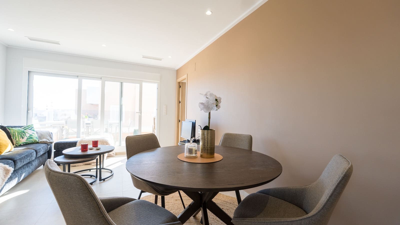 3 chambre Appartement à vendre à El Raso avec piscine garage - 379 000 € (Ref: 9976489)