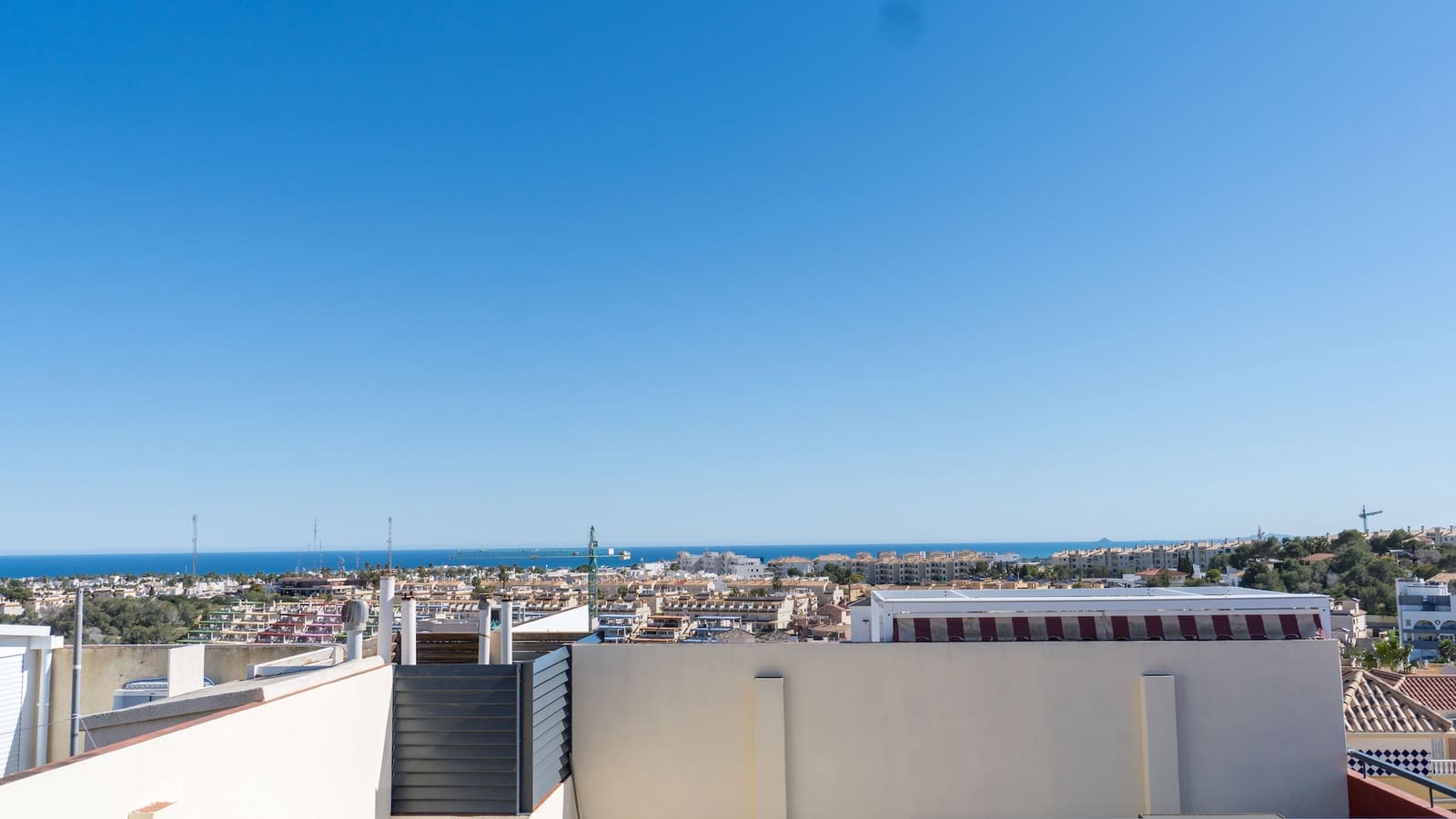 2 bedroom Townhouse for sale in Villamartin with pool garage - € 189,000 (Ref: 9976490)