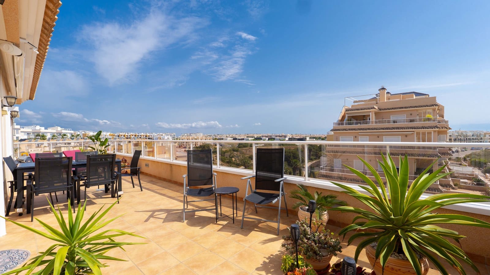 3 sypialnia Apartament na sprzedaż w Villamartin z basenem - 360 000 € (Ref: 9976491)