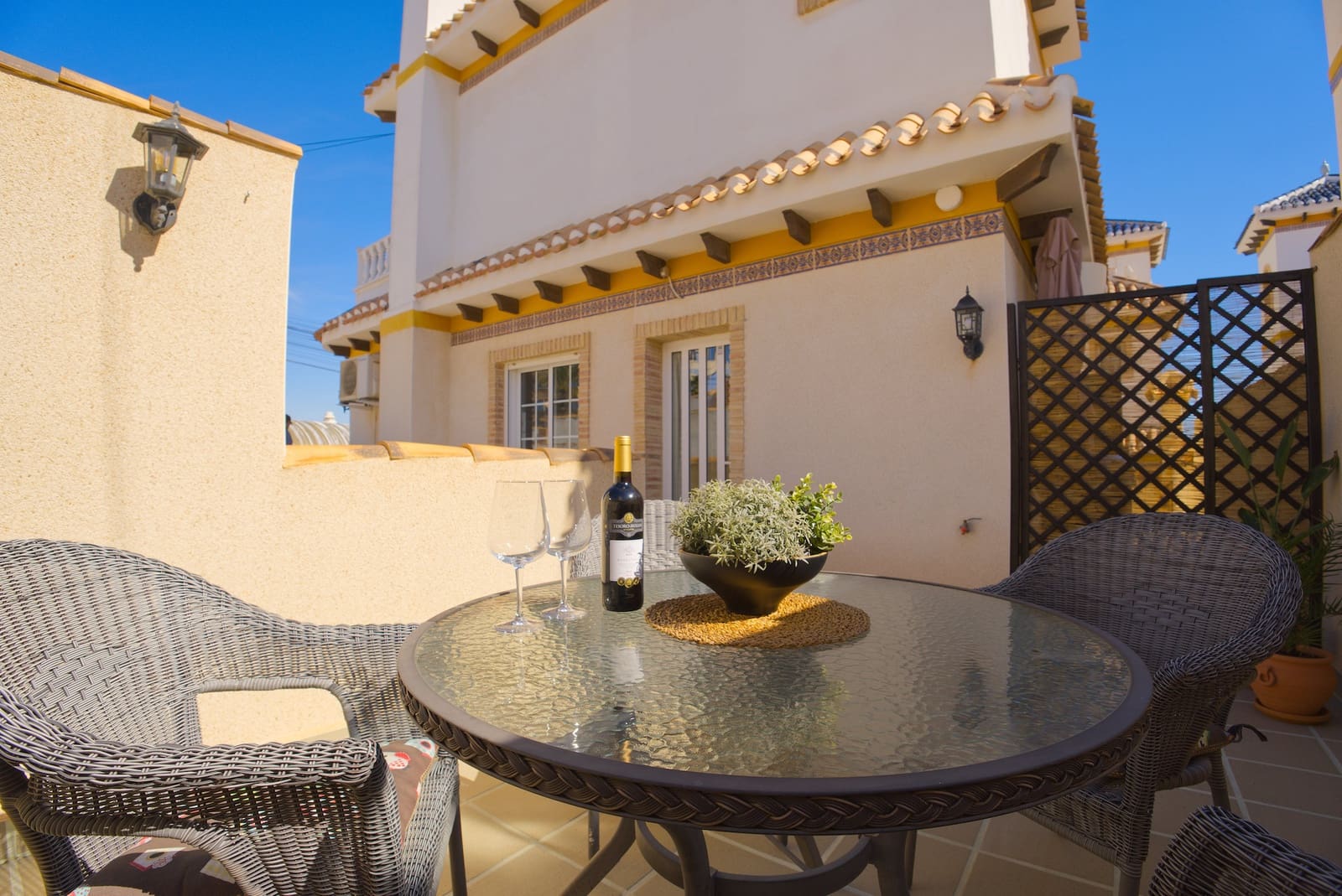 3 soveværelse Villa til salg i Torrevieja med swimmingpool garage - € 415.000 (Ref: 9976492)