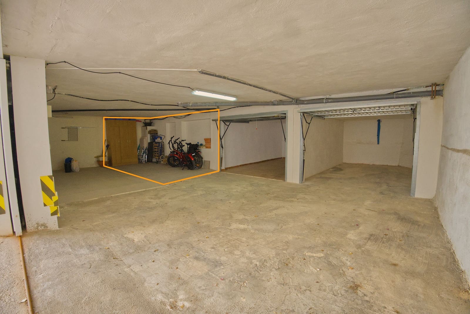 3 soveværelse Villa til salg i Torrevieja med swimmingpool garage - € 415.000 (Ref: 9976492)