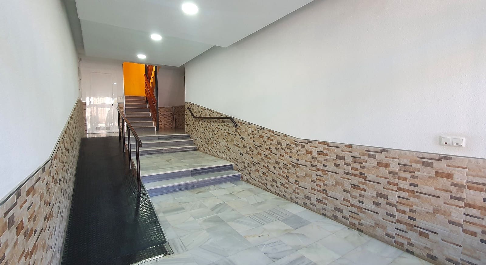 3 quarto Apartamento para venda em Torrevieja com piscina - 193 000 € (Ref: 9976493)