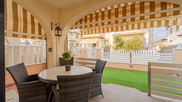 3 soveværelse Semi-Rækkehus til salg i Lomas de Cabo Roig - Los Dolses, Orihuela med swimmingpool garage - € 269.900 (Ref: 9984083)