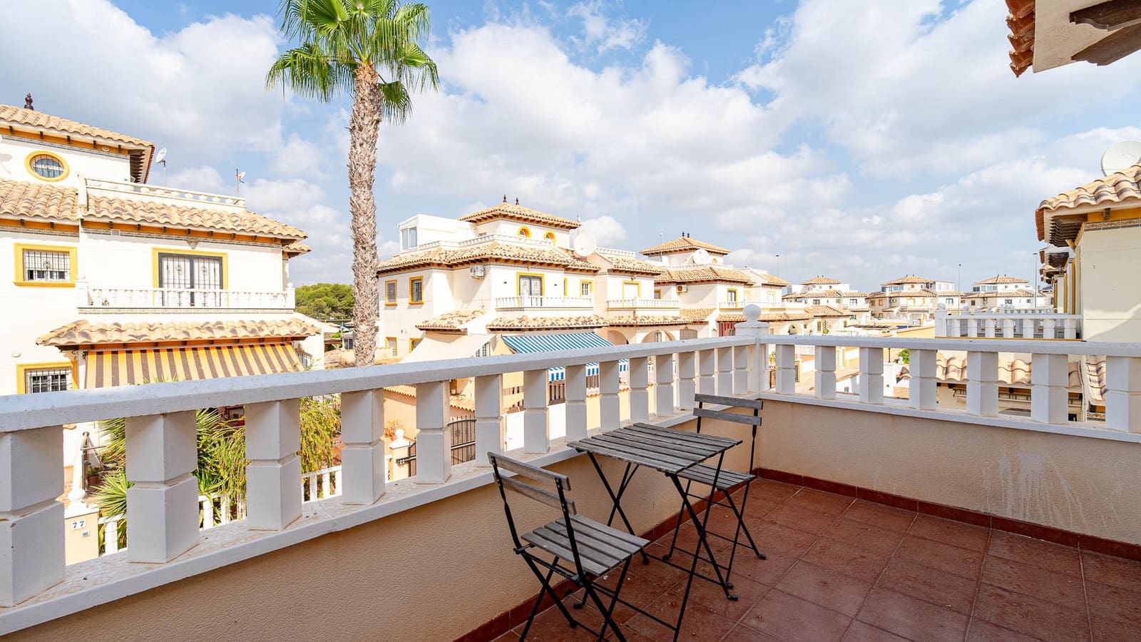 3 soveværelse Semi-Rækkehus til salg i Orihuela Costa med swimmingpool garage - € 269.900 (Ref: 9984083)