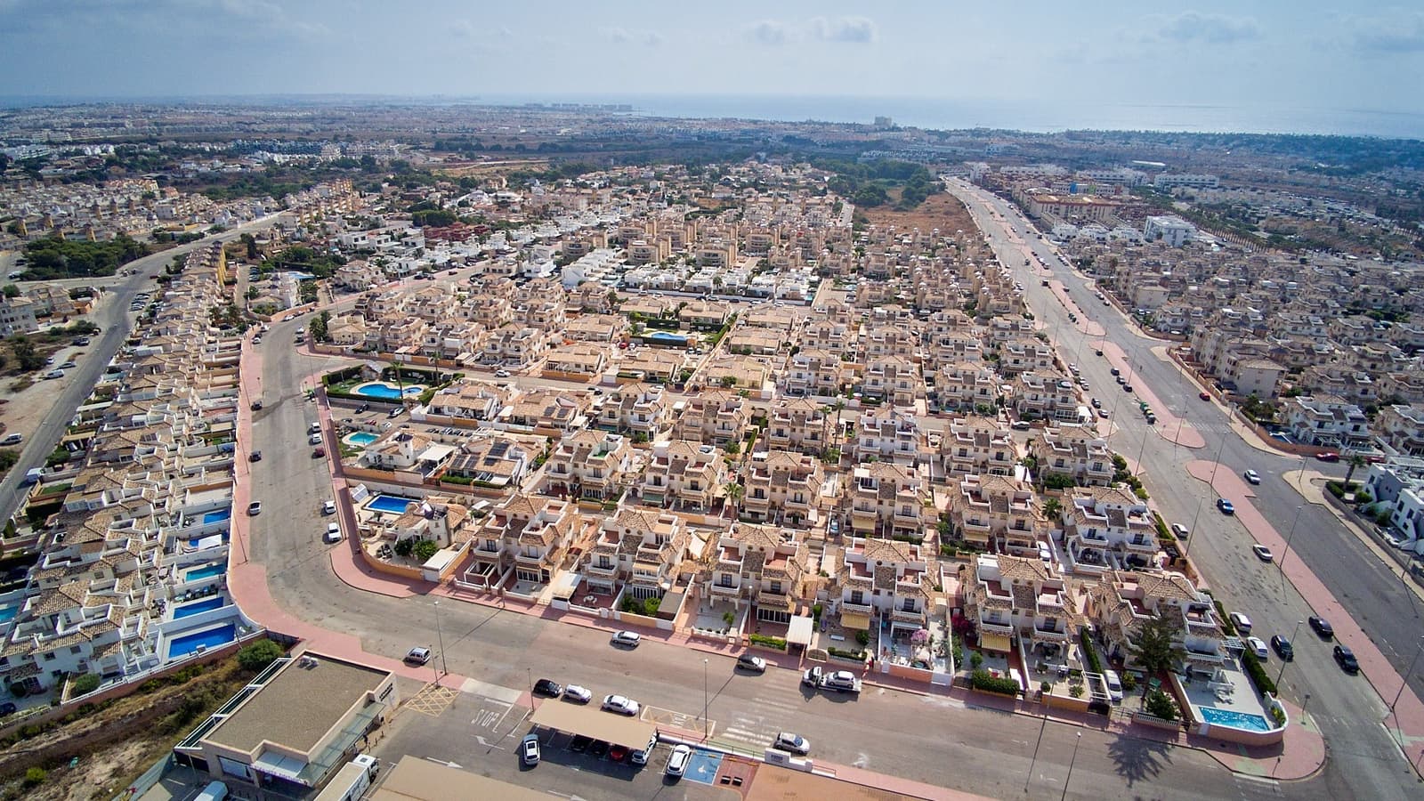 3 soveværelse Semi-Rækkehus til salg i Orihuela Costa med swimmingpool garage - € 269.900 (Ref: 9984083)