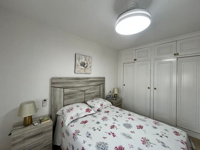 3 soverom Hus til salgs i Playa Flamenca, Orihuela med svømmebasseng - € 259 995 (Ref: 9991906)
