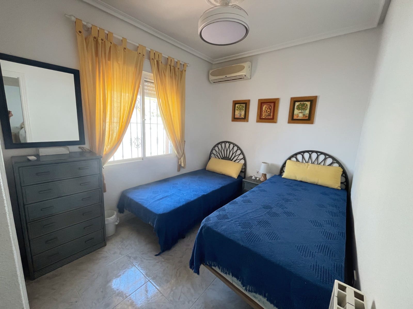 Chalet de 2 habitaciones en Ciudad Quesada en venta con piscina - 285.000 € (Ref: 9993615)