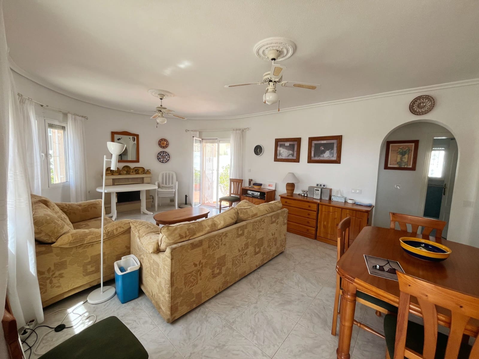 Chalet de 2 habitaciones en Ciudad Quesada en venta con piscina - 285.000 € (Ref: 9993615)