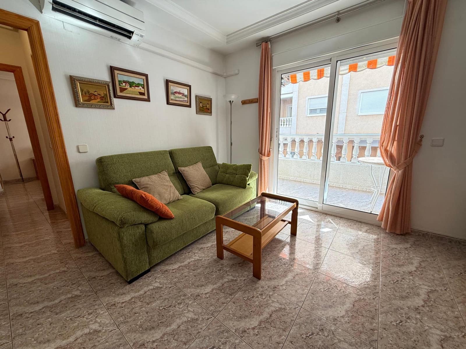 3 chambre Appartement à vendre à Torrevieja avec garage - 179 500 € (Ref: 9995970)