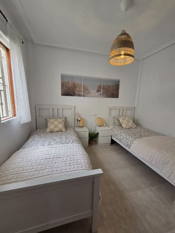 Apartamento de 2 habitaciones en Los Balcones en venta con piscina - 174.000 € (Ref: 9997938)