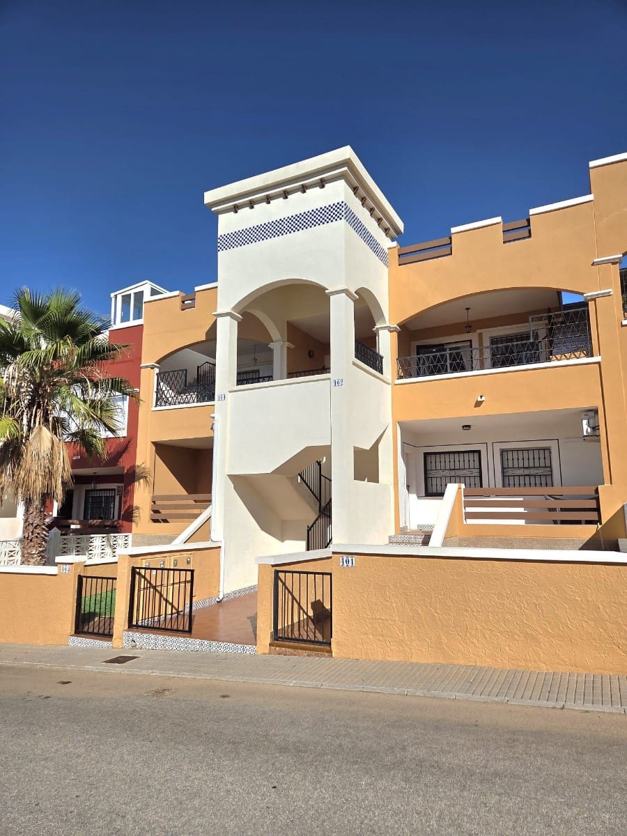 2 slaapkamer Appartement te koop in Los Balcones met zwembad - € 174.000 (Ref: 9997938)