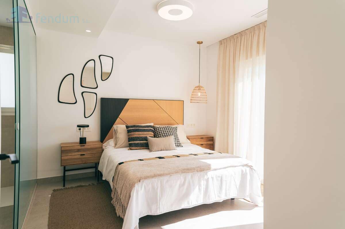 3 bedroom Villa for sale in Pilar de la Horadada with pool garage - € 409,000 (Ref: 8228545)