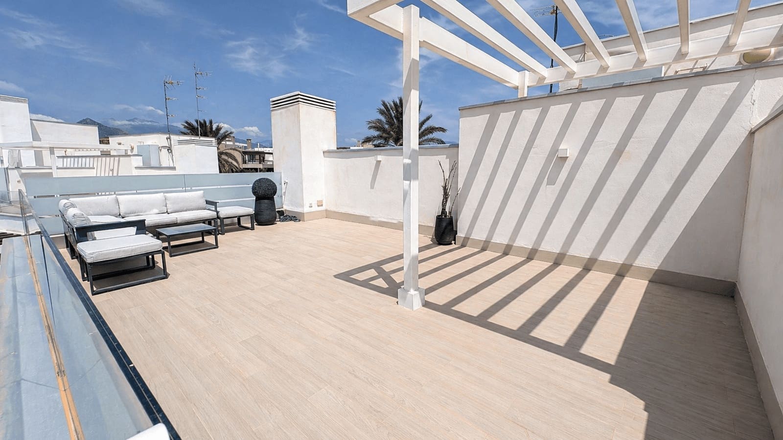 2 sypialnia Penthouse na sprzedaż w Cancelada z basenem garażem - 535 000 € (Ref: 10001198)