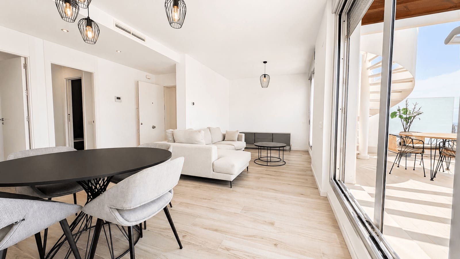 2 sypialnia Penthouse na sprzedaż w Cancelada z basenem garażem - 535 000 € (Ref: 10001198)