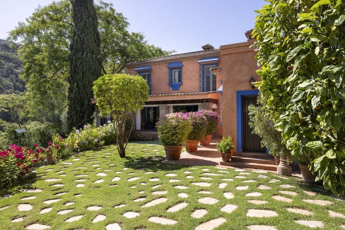 6 soverom Villa til salgs i Benahavis med svømmebasseng garasje - € 3 250 000 (Ref: 10001212)