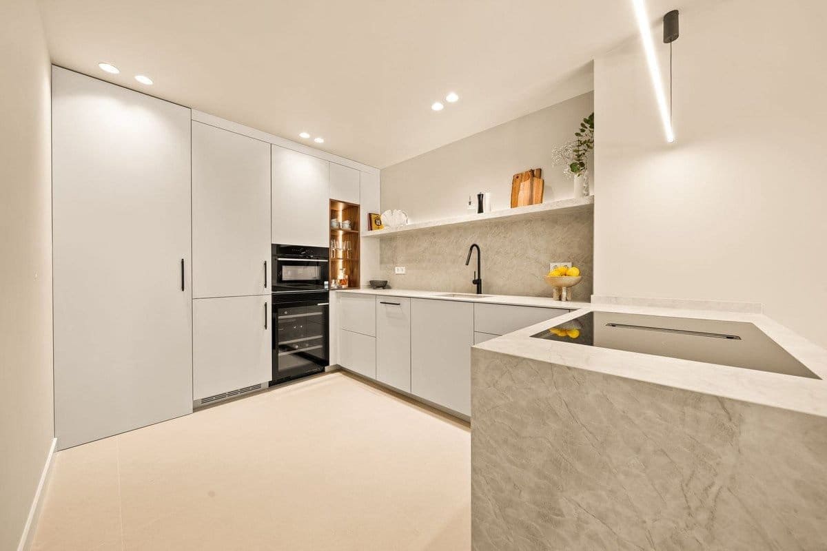 3 quarto Apartamento para venda em Benahavis com piscina - 799 000 € (Ref: 10001214)