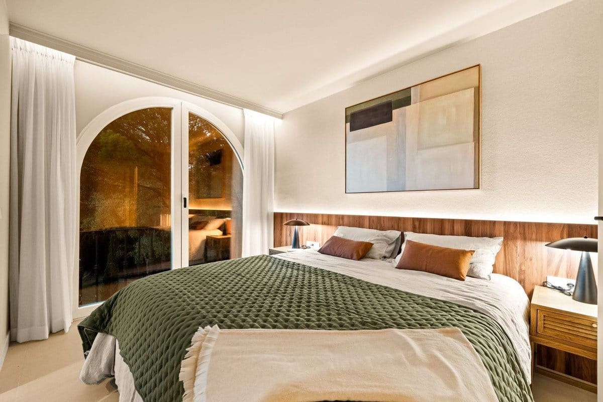 3 quarto Apartamento para venda em Benahavis com piscina - 799 000 € (Ref: 10001214)