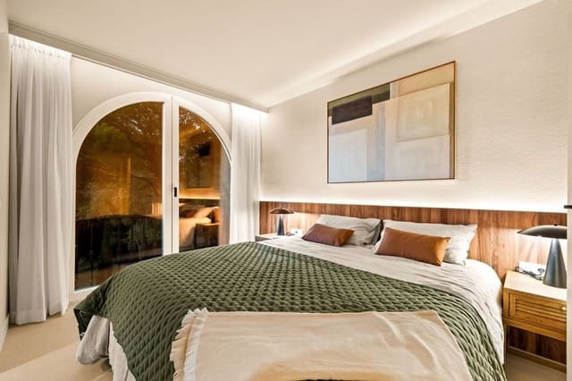 Apartamento de 3 habitaciones en La Quinta, Benahavís en venta con piscina - 799.000 € (Ref: 10001214)