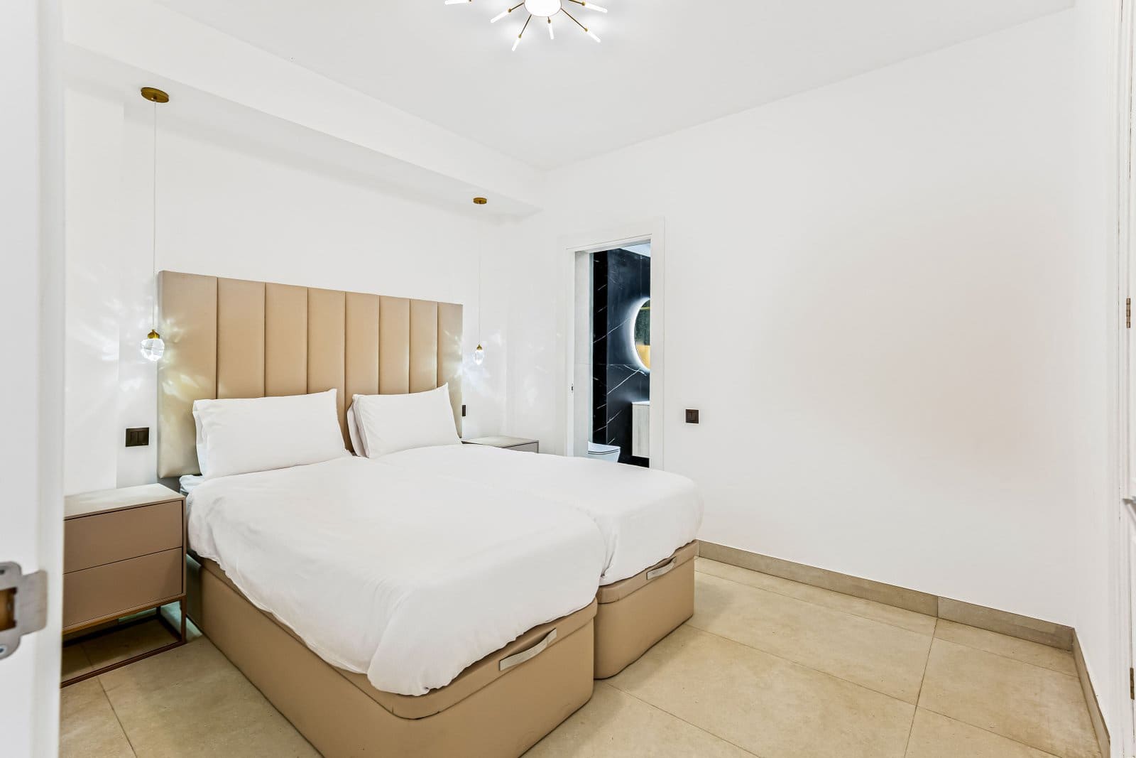 4 slaapkamer Appartement te koop in Marbella met zwembad garage - € 895.000 (Ref: 10009784)