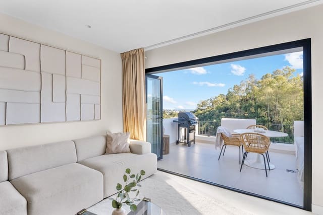 3 sypialnia Apartament na sprzedaż w Los Arqueros - Puerto del Almendro, Benahavís z basenem - 599 000 € (Ref: 10016722)