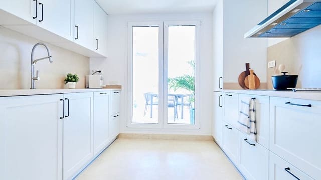 2 slaapkamer Appartement te koop in Los Naranjos, Marbella met zwembad garage - € 456.000 (Ref: 10023721)