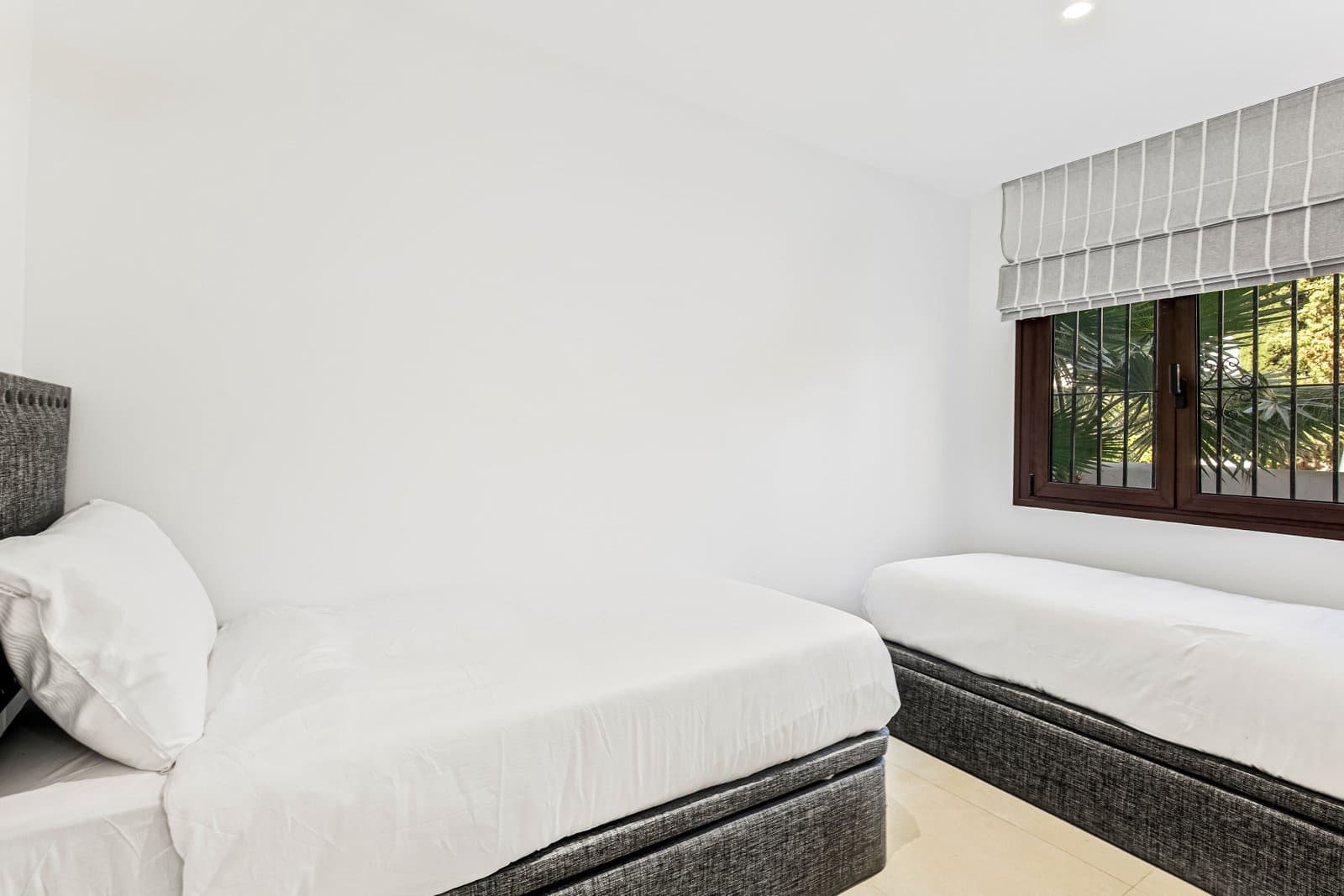 4 soveværelse Lejlighed til salg i Marbella med swimmingpool garage - € 895.000 (Ref: 9451938)