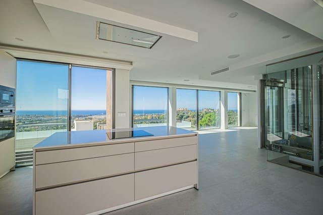 3 quarto Moradia para venda em Marbella com piscina garagem - 1 490 000 € (Ref: 9468181)